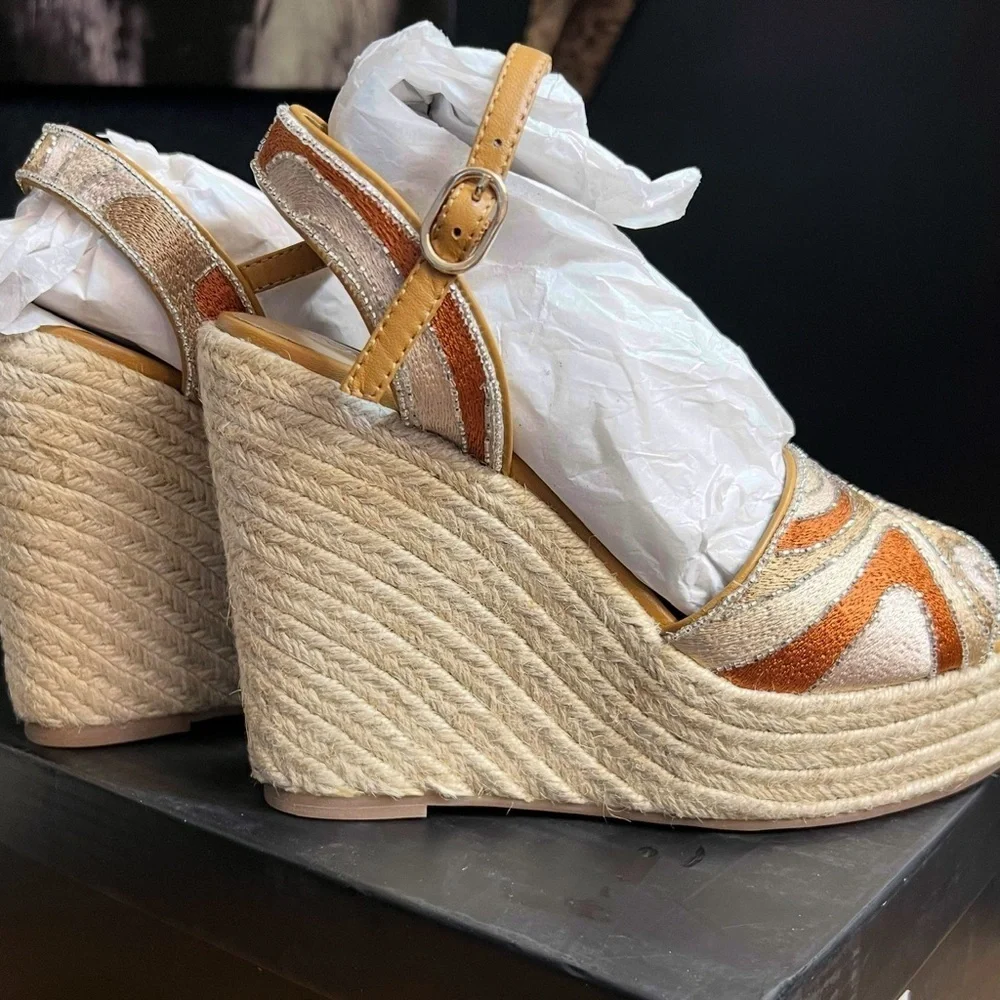 🧡🤎SAINT G Marcilia GORGEOUS Platform Wedges 🧡🤎SZ 11-NWT